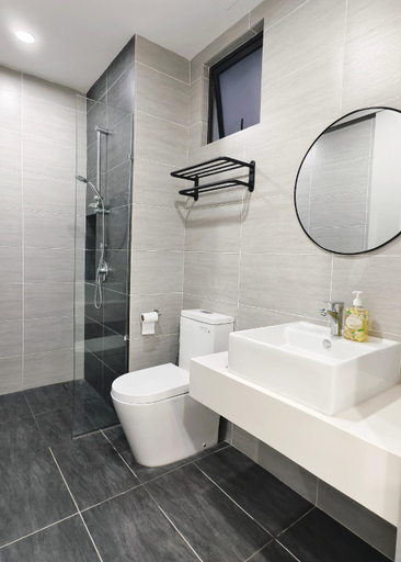Bathroom 3, Premium Skyscraper 2-Bedroom Suite in KL, Kuala Lumpur