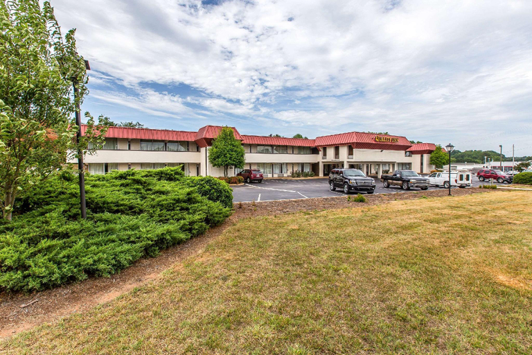 Exterior & Views 2, Quality Inn & Suites Easley - Greenville, Pickens