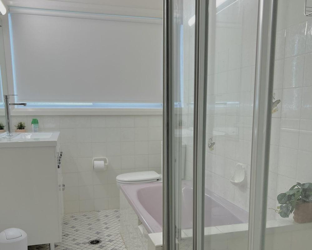 Bathroom 3, North Ryde Guesthouse, Sydney