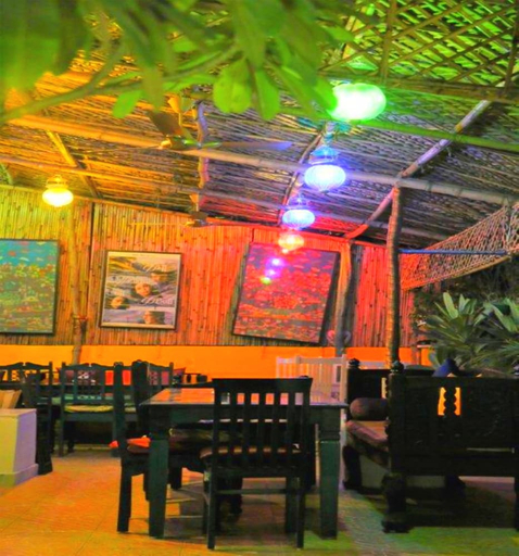 Food & Drinks 4, Staybook Atlanta New Delhi Train Station, Delhi
