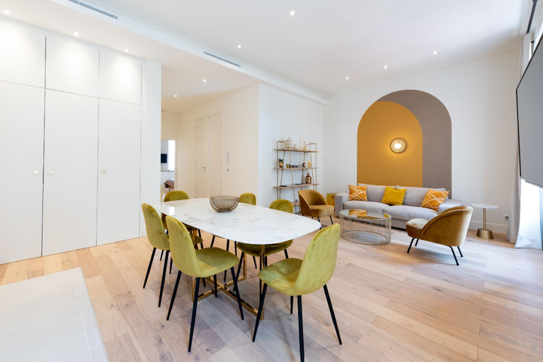 Others 4, Luxury Apartment - Cannes Center/Rue d'Antibes, Alpes-Maritimes