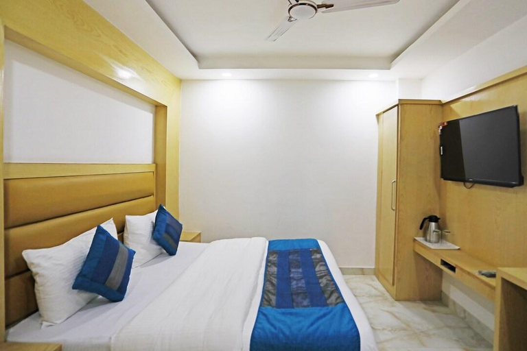 Bedroom 2, Hotel Kuber International - New Delhi Train Station, Delhi
