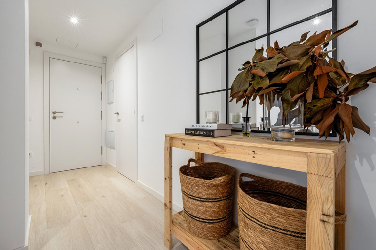 Others 5, Hauzify I Apartaments Roques Daurades, Tarragona