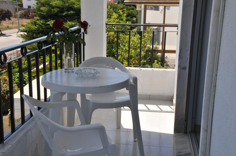Others 4, Casa da Lardosa, Castelo Branco