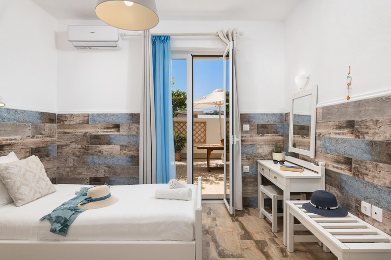 Bedroom 3, Dimitra & Evdokia Hotel, Crete