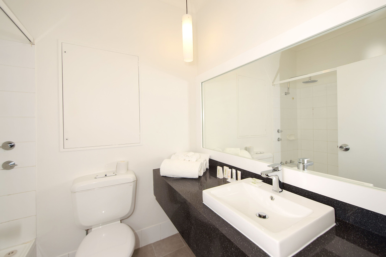 Bathroom 4, Silkari Urban CKS Sydney Airport Hotel, Sydney