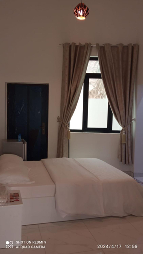 Bedroom 4, Tiwi Pearl, Sur