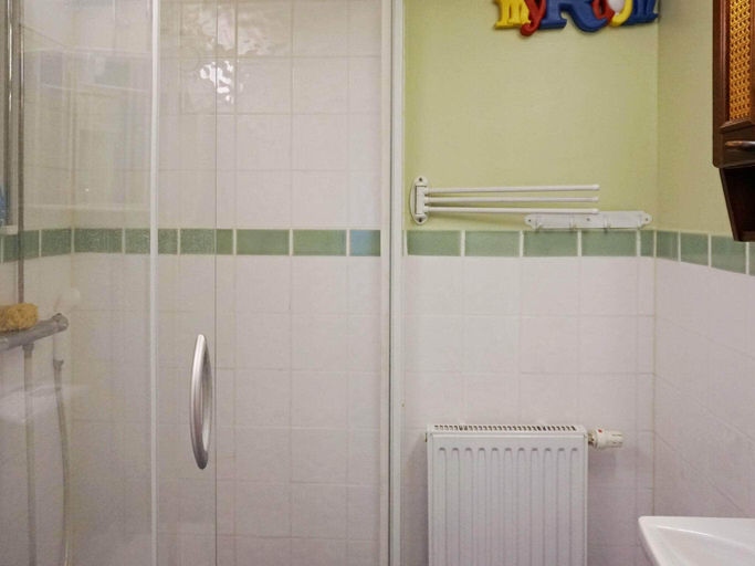 Bathroom, person holiday home in STANGA-By Traum, Gotland