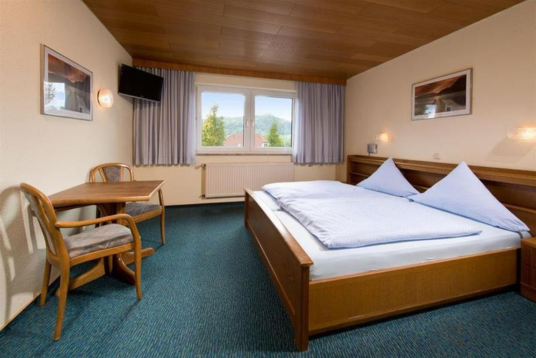 Bedroom, Seehotel am Stausee 4 Sterne Superior, Vulkaneifel