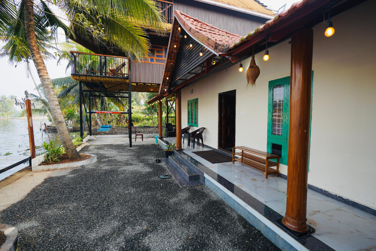 Public Area, Tulsi Kayal Retreat, Alappuzha