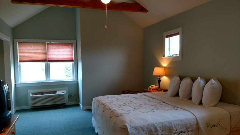 Bedroom 3, Spruce Lane Lodge & Cottages, Lancaster