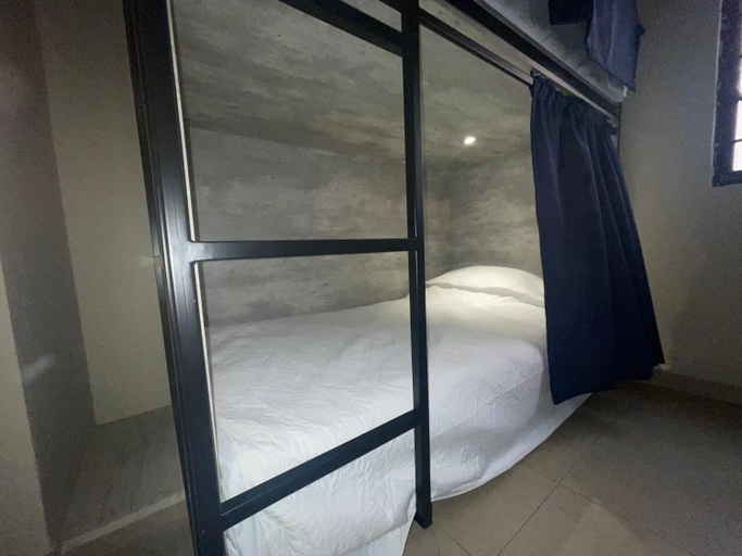 Others 4, HOSTAL XAO, Del Centro