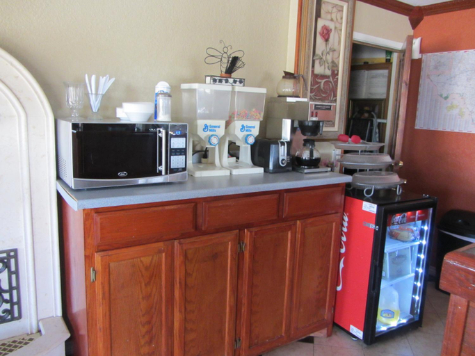 Food & Drinks, American Star Inn - Abilene, Taylor