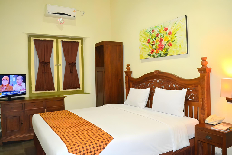 Bedroom, The Kresna Hotel, Yogyakarta
