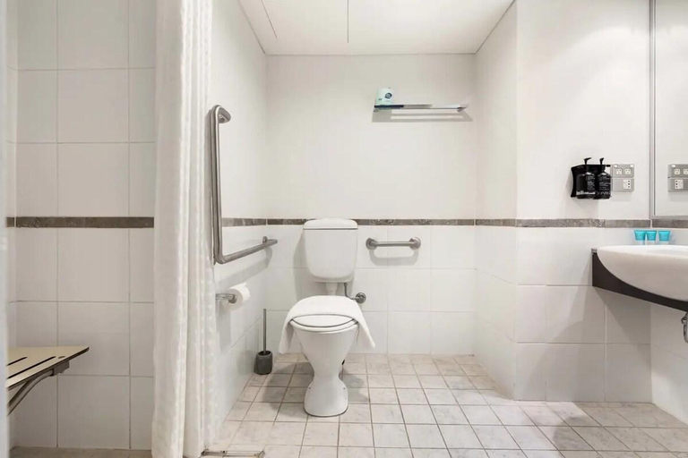 Others 4, KozyGuru | Sydney CBD | Vibrant City Studio, Sydney