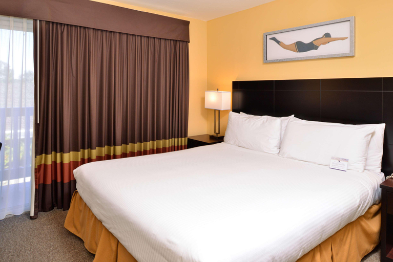 Bedroom 4, Dana Point Marina Inn, Orange