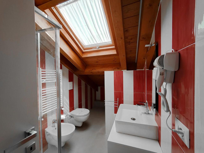 Others 2, Interno7 Rooms, Napoli