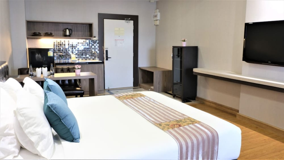 Bedroom 3, KTK Pattaya Hotel and Residence, Pattaya