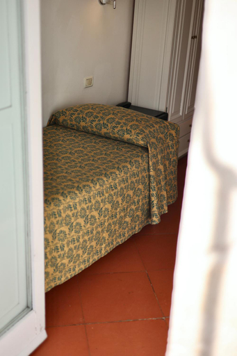 Bedroom 3, Sassi, Matera