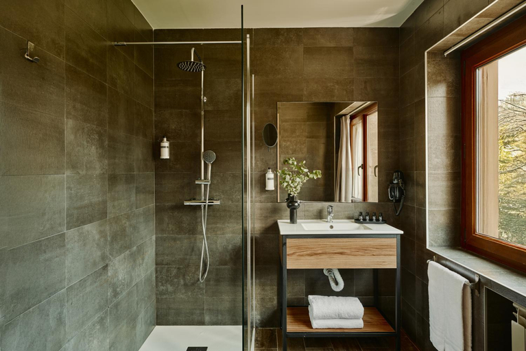 Bathroom 4, Hotel MET Pamplona, Navarra