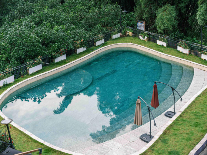 Sport & Beauty 2, Yangshuo Mountain River Ballad Hotel - Free Yangshuo Train Station Pick Up and Drop Off, Guilin