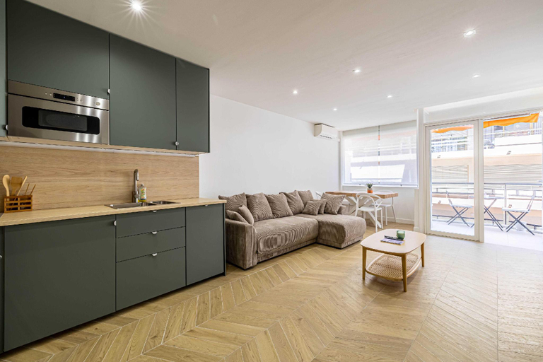 Others 5, Cozy renovated apartment - Martinez, Alpes-Maritimes