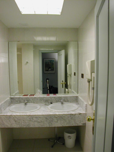 Bathroom 5, Rey Sancho Ramirez, Huesca