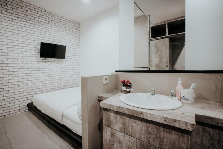 Bedroom 5, DParagon Pogung B, Sleman