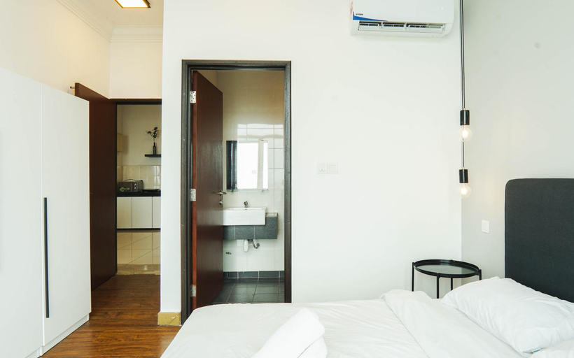 Bedroom 2, Boulevard Serviced Apartment at KL by Airhost , Kuala Lumpur