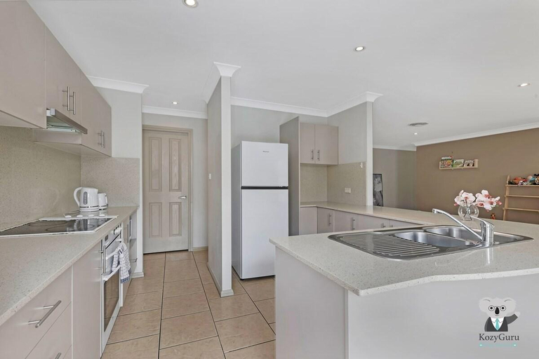 Others 5, Kozyguru | Penrith | Cosy 4 Bed Holiday House, Penrith - West