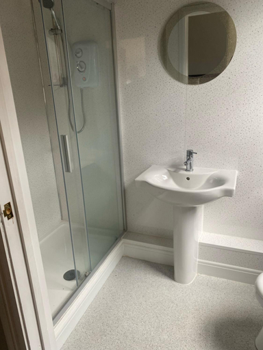 Bathroom 3, Queens House, Plymouth