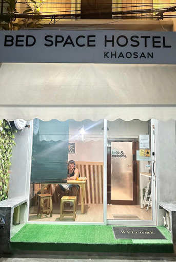 Exterior & Views, Bed Space Hostel, Phra Nakhon