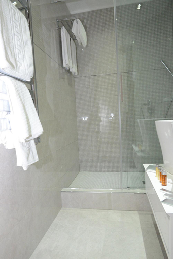 Others 5, ViLLA ANNETTE, Alpes-Maritimes
