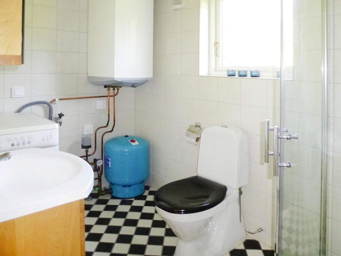 Bathroom 3, person holiday home in Bralanda-By Traum, Mellerud