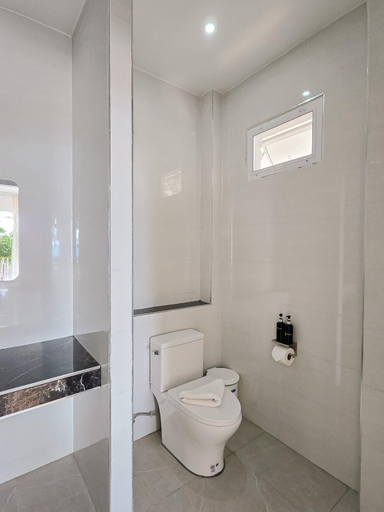 Bathroom 3, Haad Son Resort, Ko Phangan