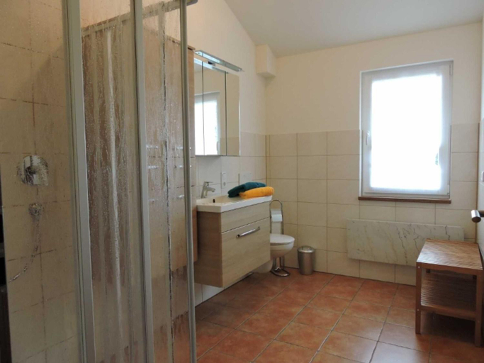 Bathroom, Ferienwohnungen Zeltnerhof, Odenwaldkreis