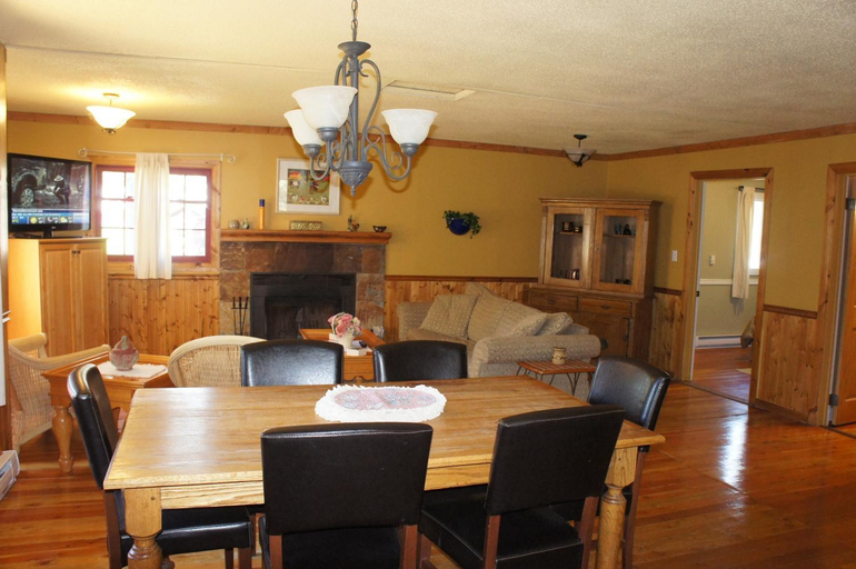 Others 2, Fairmont Mountain Bungalows, East Kootenay