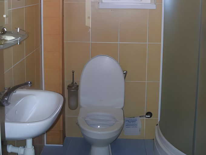 Bathroom 5, Fiesta, Bilhorod-Dnistrovs'kyi