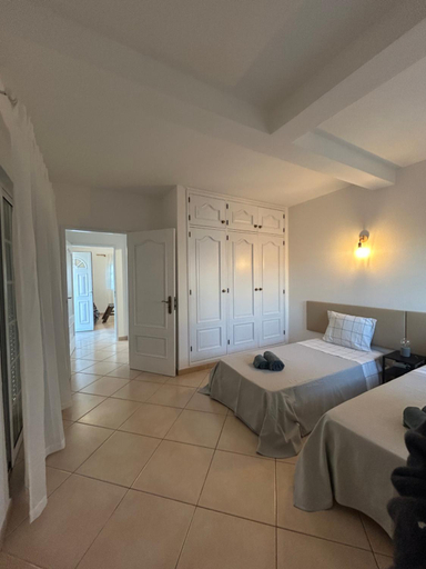 Others 5, Travellers Guesthouse, Lagos