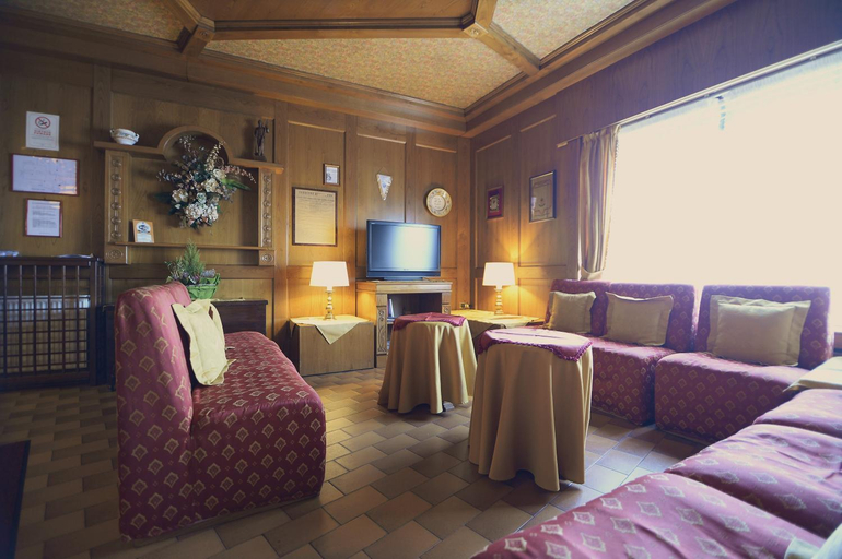 Bedroom 2, Albergo Valbella, Vicenza