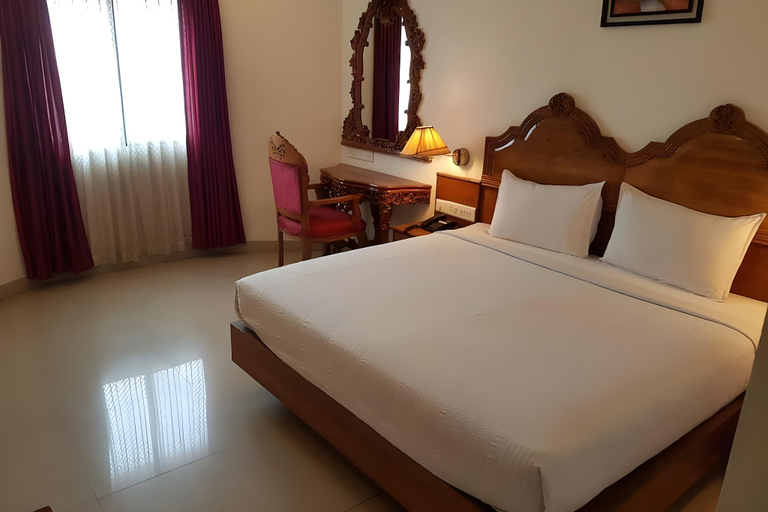 Bedroom 3, Hotel Pallava Rajadhani, Thiruvananthapuram
