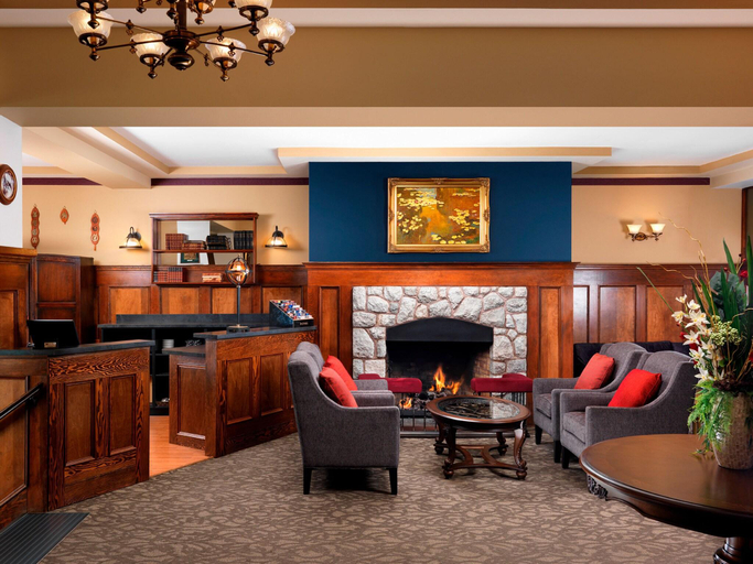 Public Area 2, Huntingdon Manor Hotel, Capital