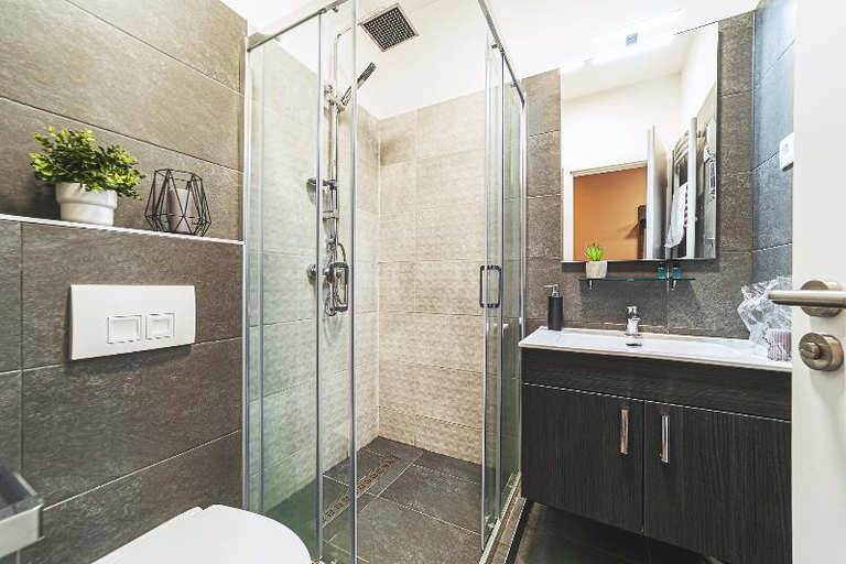 Bathroom 4, Martoni Resort & Restaurant, Ráckeve