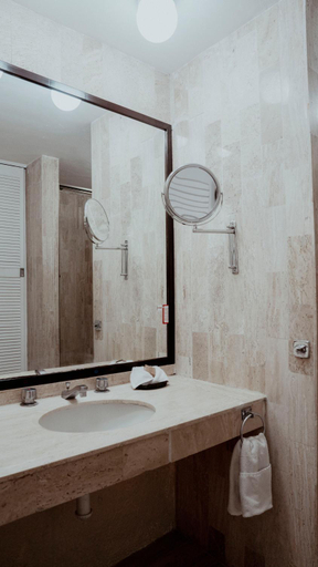 Bathroom 4, Hotel San Felipe, Del Centro