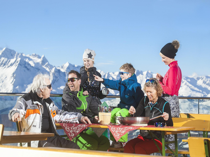 Food & Drinks 3, Apartment in Bramberg near Wildkogel Arena, Zell am See
