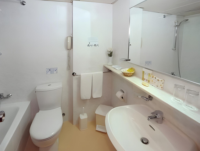 Bathroom 4, Odysseia Hotel Kapetanios