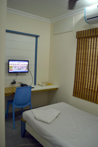 Bedroom, Hotel Metropark - Vadapalani, Chennai