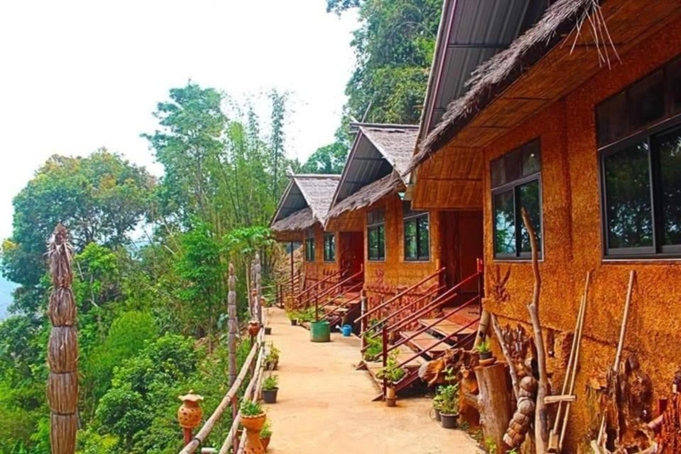 4, Akha Mud House Mae Salong, Mae Fa Luang