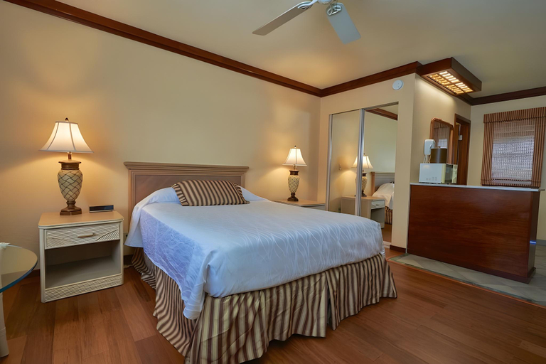 Bedroom 2, The Kauai Inn, Kauai