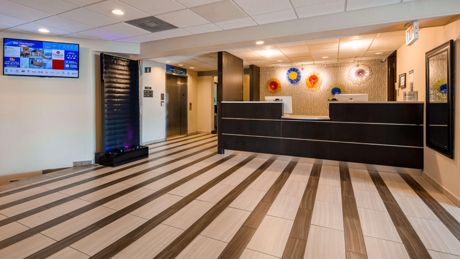 Public Area 2, Best Western Plus Lower South End, Mecklenburg